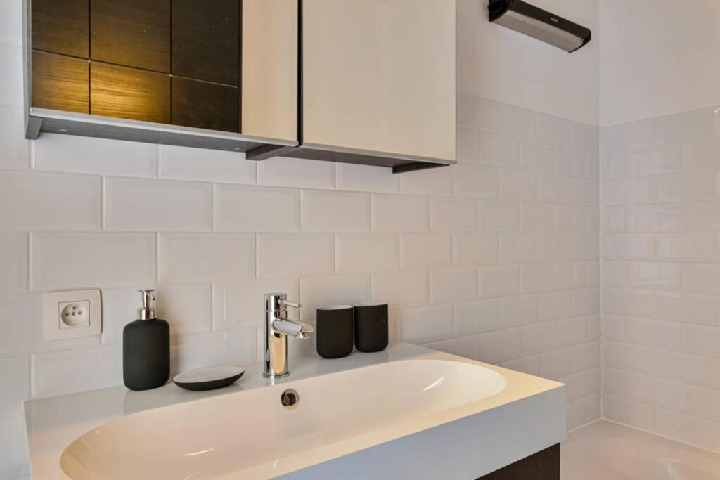 New-York Style Studio Apartment แอนต์เวิร์ป ภายนอก รูปภาพ